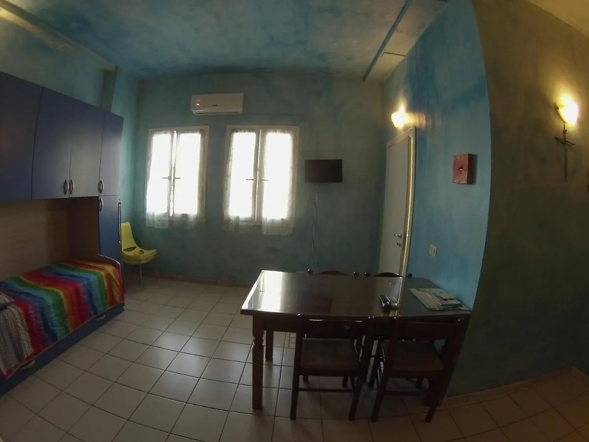 Delfino Est Apartment Rosapineta 0*,  Italy