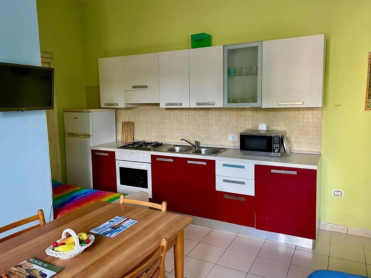 Delfino Est Apartment Rosapineta 0*,