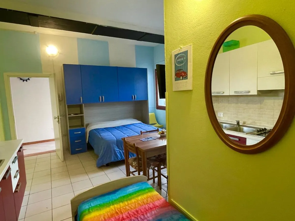 Delfino Est Apartment Rosapineta 0*,  Italy