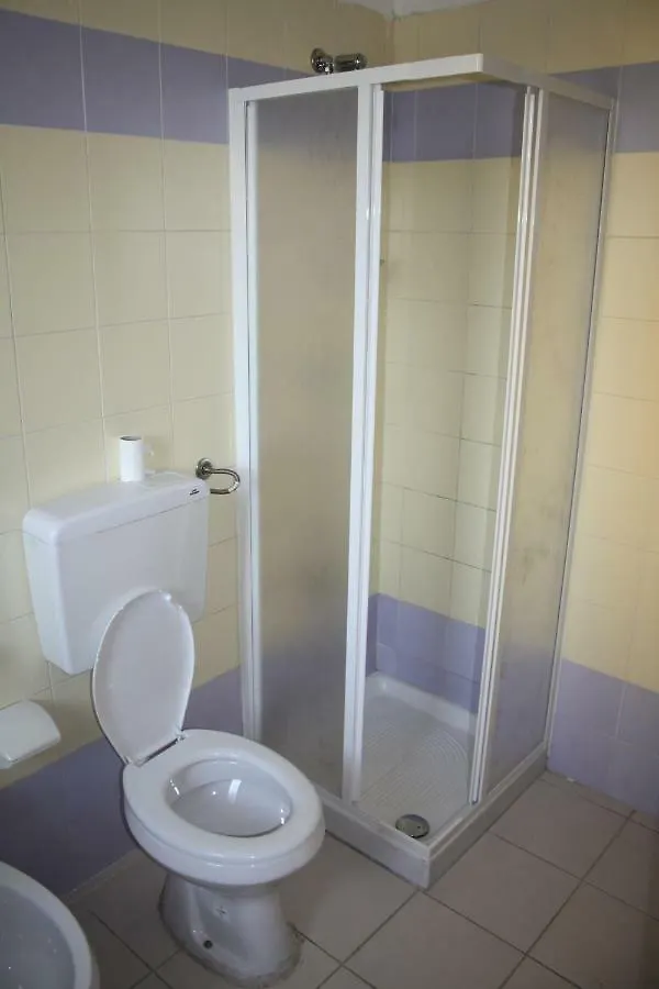 Delfino Est Apartment Rosapineta Italy